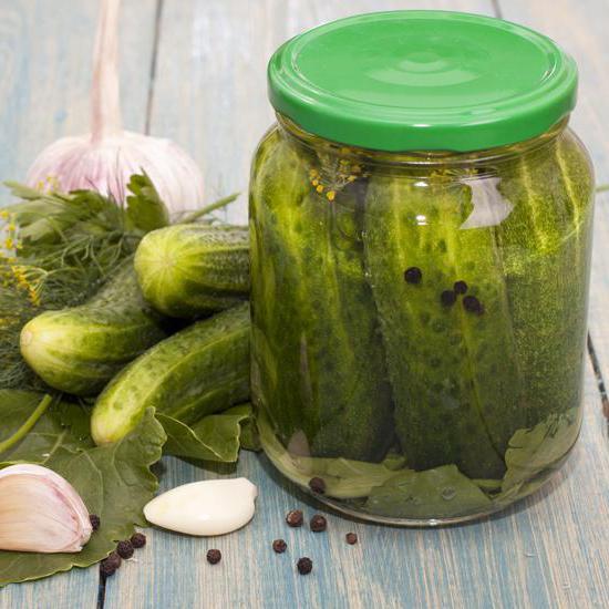 Oppskrifter for pickles for vinteren i banker