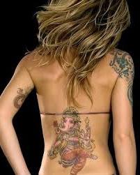 Vakker kvinnelig tatovering. Hvor, hva og hvordan?