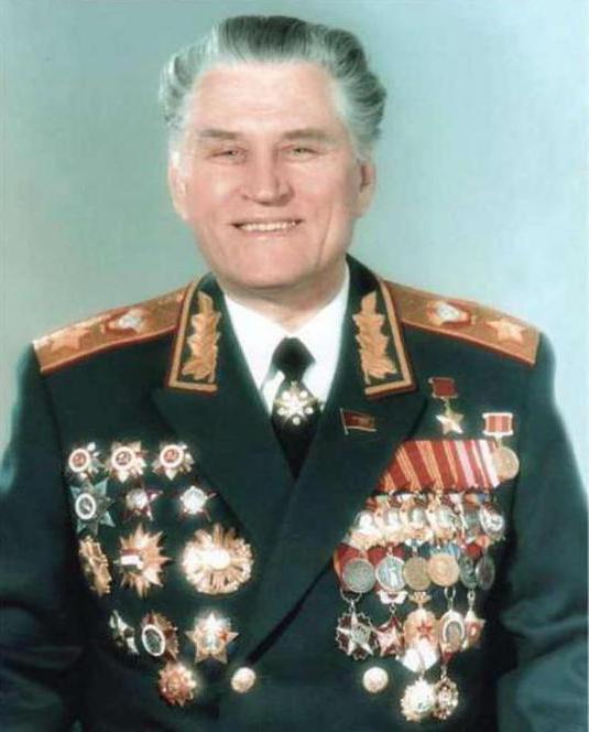Marshal Vasily Ivanovich Petrov: Biografi, familie