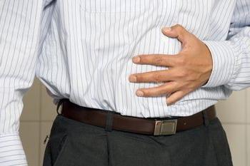 Du har abdominal hevelse på grunn av opphopning av gass i tarmen?